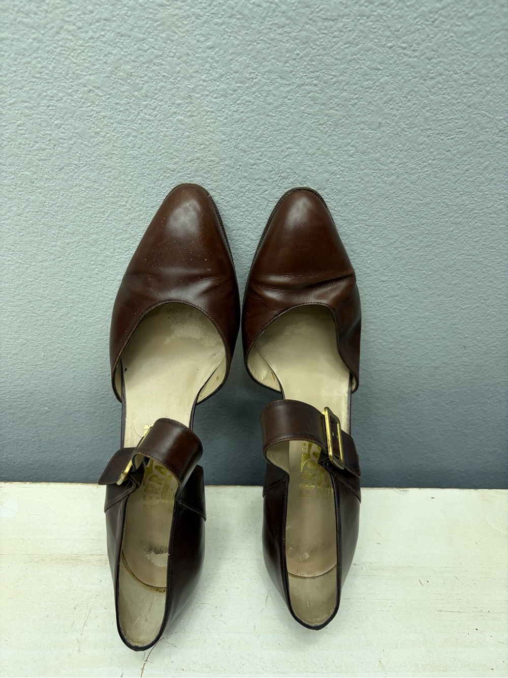 Salvatore Ferragamo Brown Leather Mary Jane Pumps Size 9 - Picture 6 of 8